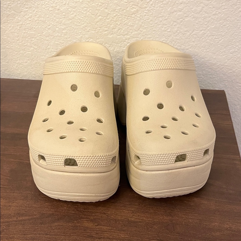 Crocs Siren Platform Clogs Color Bone